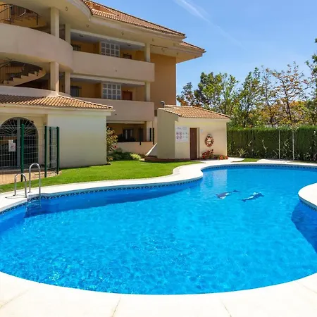 Don Juan With Pool In Carvajal By Costarentals - Ref 98 Apartment Fuengirola
